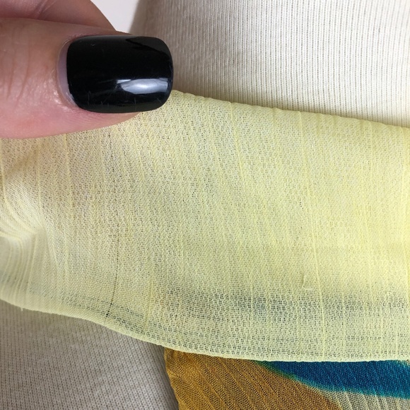 BCX Ruffle Keyhole Floral Sleeveless Halter Blouse Medium Blue Yellow - Picture 8 of 10